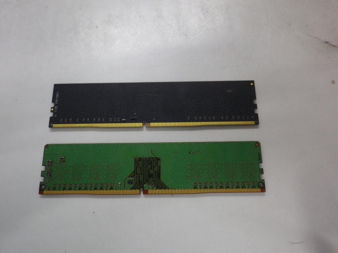 メモリ16GB DDR4 8GB PC4-21300 メモリ　✖️ 2個セット