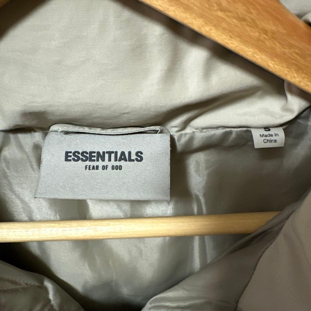 ESSENTIALS ダウンジャケット