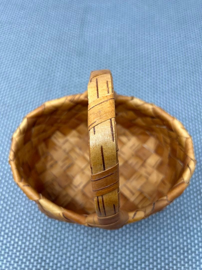 白樺　持ち手付きかご