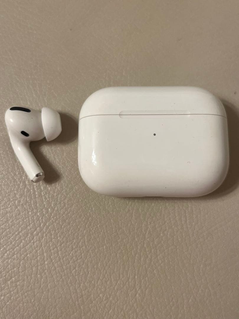 AirPods Pro 本体 左耳 充電ケース付き