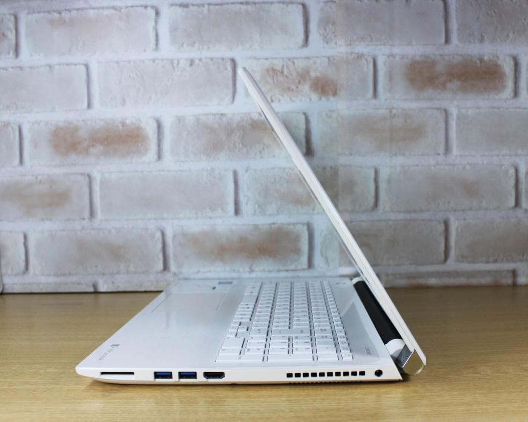 ✨Core i7✨SSD メモリ16GB フルHD オフィス付き ノートパソコン