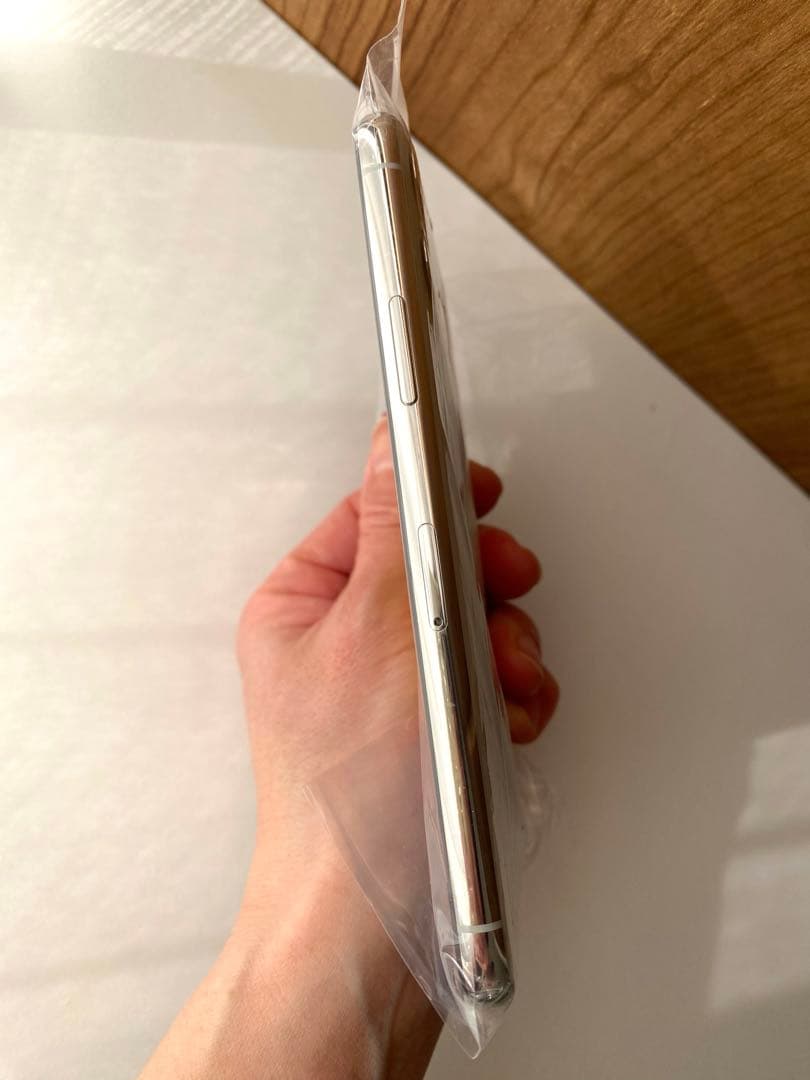 バッテリー100%【iPhone 11 Pro シルバー 本体 】