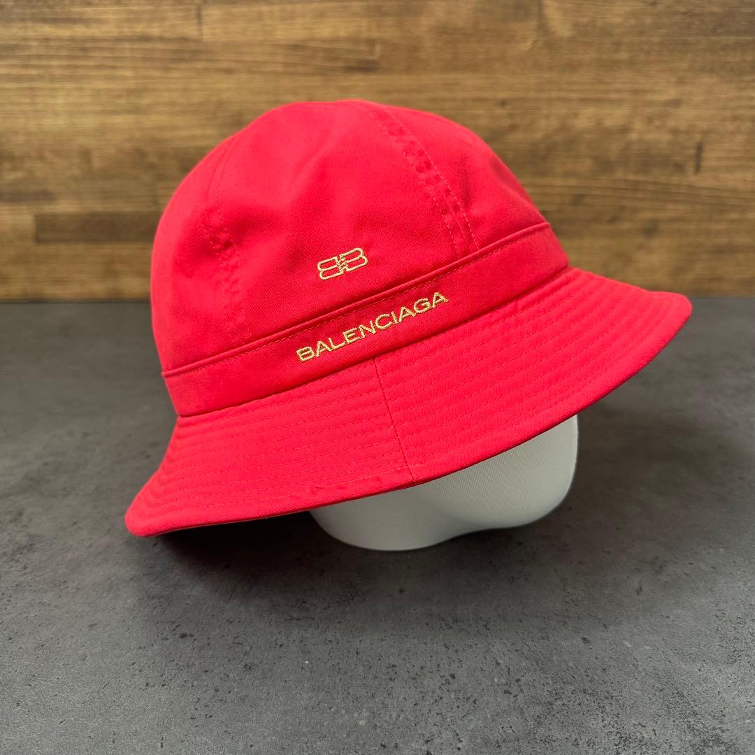 希少✨BALENCIAGA 刺繍ロゴ　バケットハット　赤　レッド　綿ポリ
