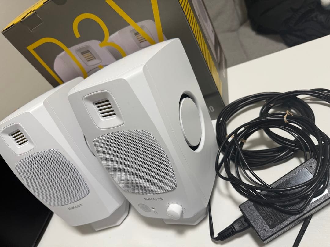 ADAM AUDIO D3V モニタースピーカー 美品 ほぼ未使用