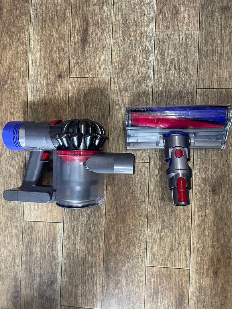 Dyson V7 fluffy ダイソン 掃除機 コードレスクリーナー セット