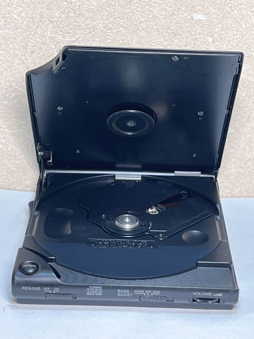 SONY Diskman D-303 ポータブルCDプレーヤー（ジャンク品）