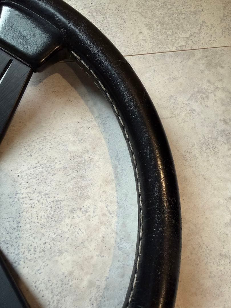 ナルディステアリング　　黒レザー