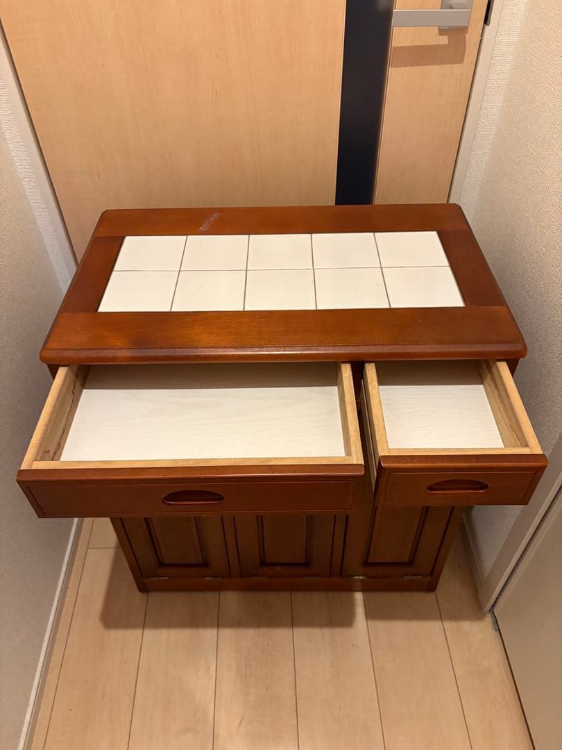 カントリー　キッチンカウンター ダストボックス 木製 ゴミ箱　キャスター付