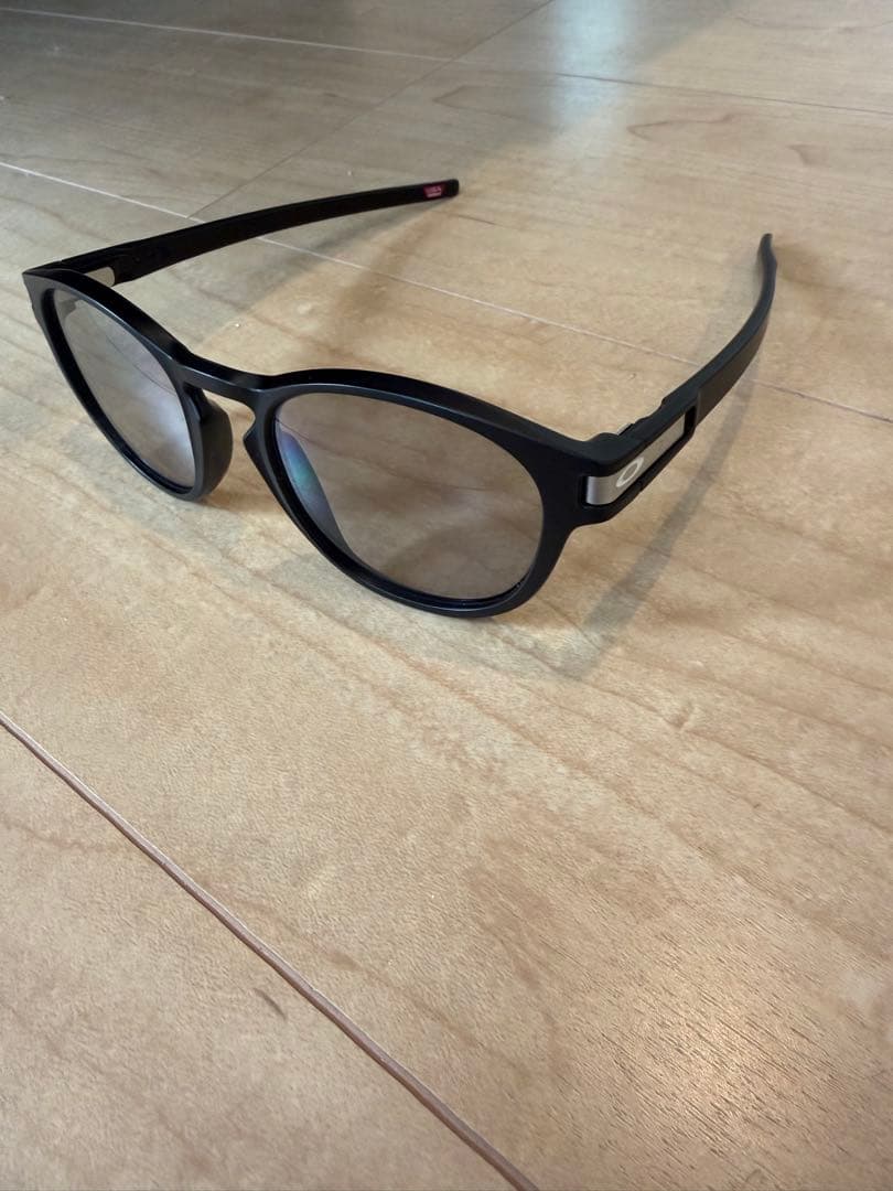 9349-5153正規品 オークリー サングラス LATCH アジアンおまけ付き