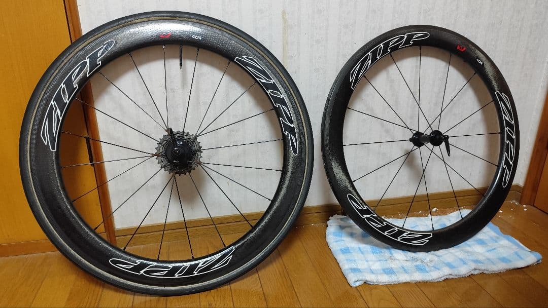 Zipp 404 firecrest カーボンホイール