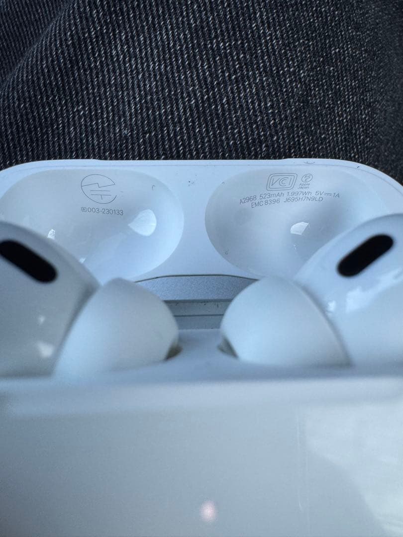 Apple AirPods Pro2 充電ケース込み