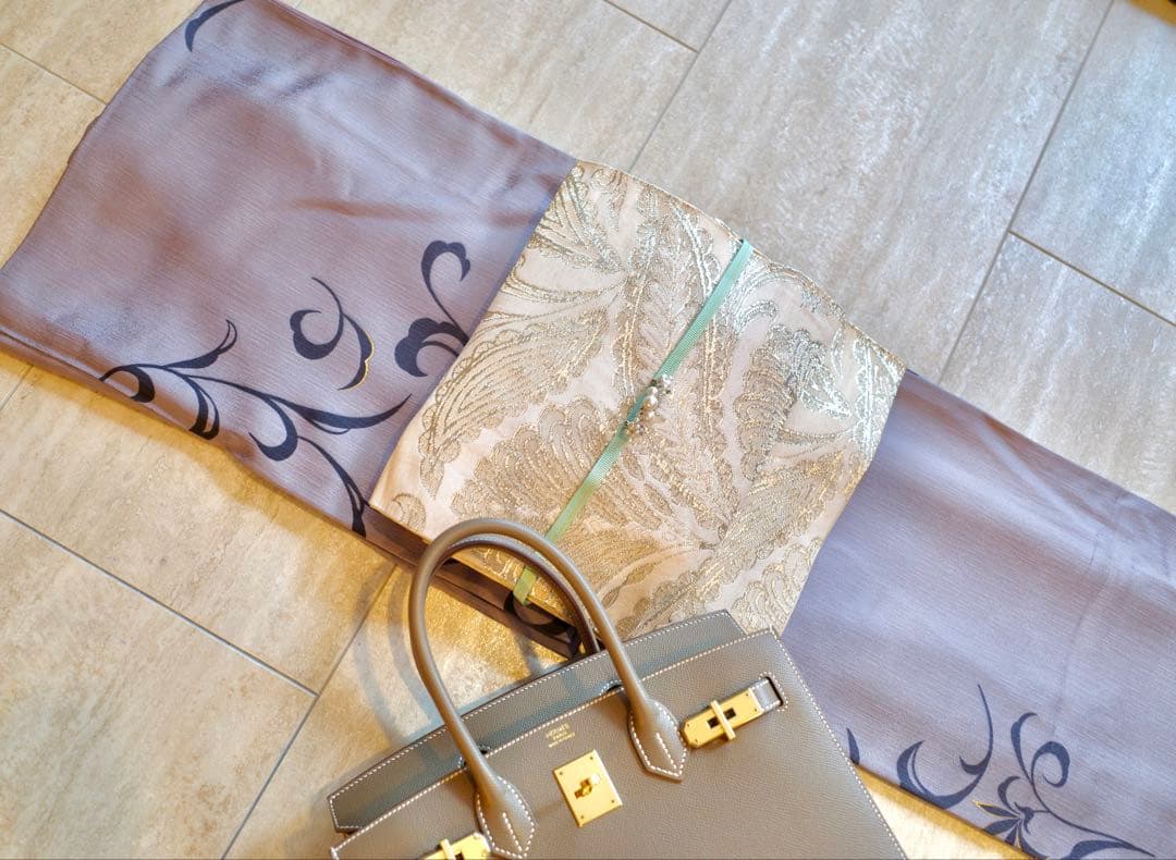 よ*ぴ様 上品な小紋 着物｜身丈165 裄68｜銀糸の名古屋帯おまけ付き