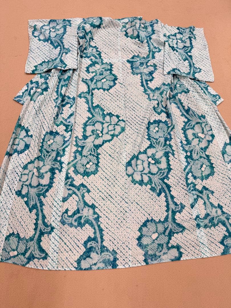 有松絞り青緑系花柄浴衣(美品)