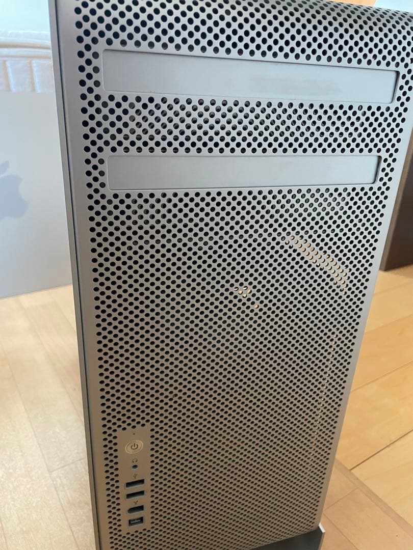 【完動品】 Apple Mac Pro 2006 / 追加メモリおまけあり