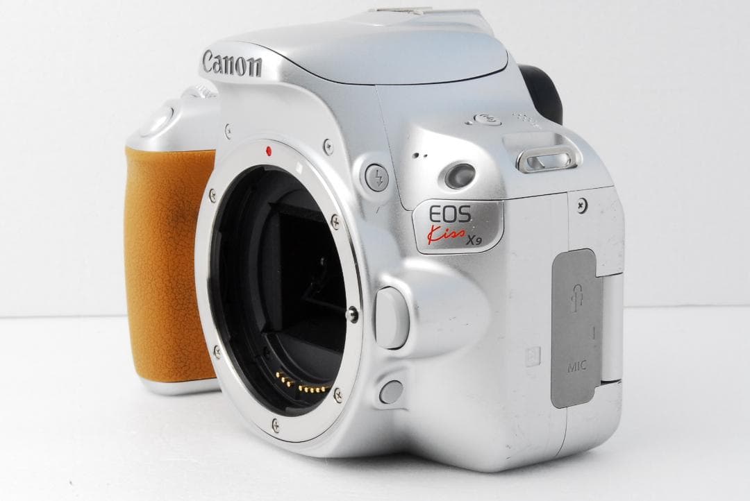 ✨希少カラー✨ キヤノン Canon kiss x9 元箱付き スマホ転送
