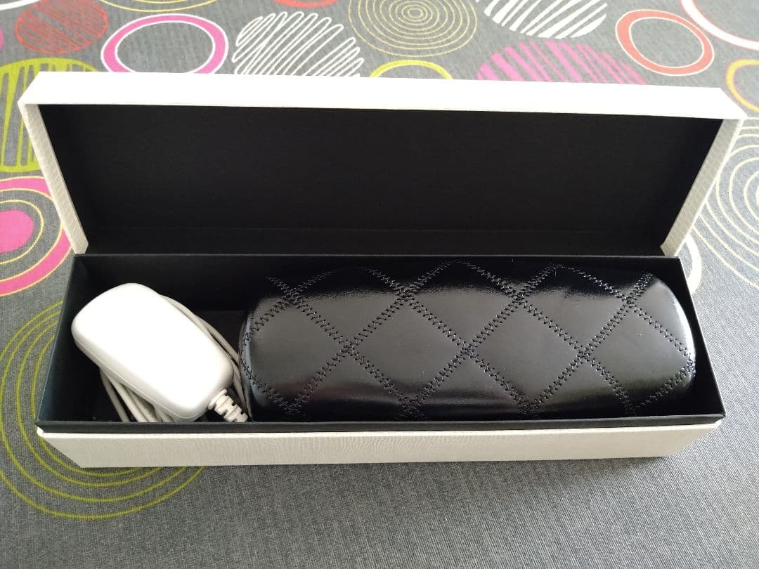 美顔器　Miss Arrivo Ghost（ミスアリーヴォ ゴースト）