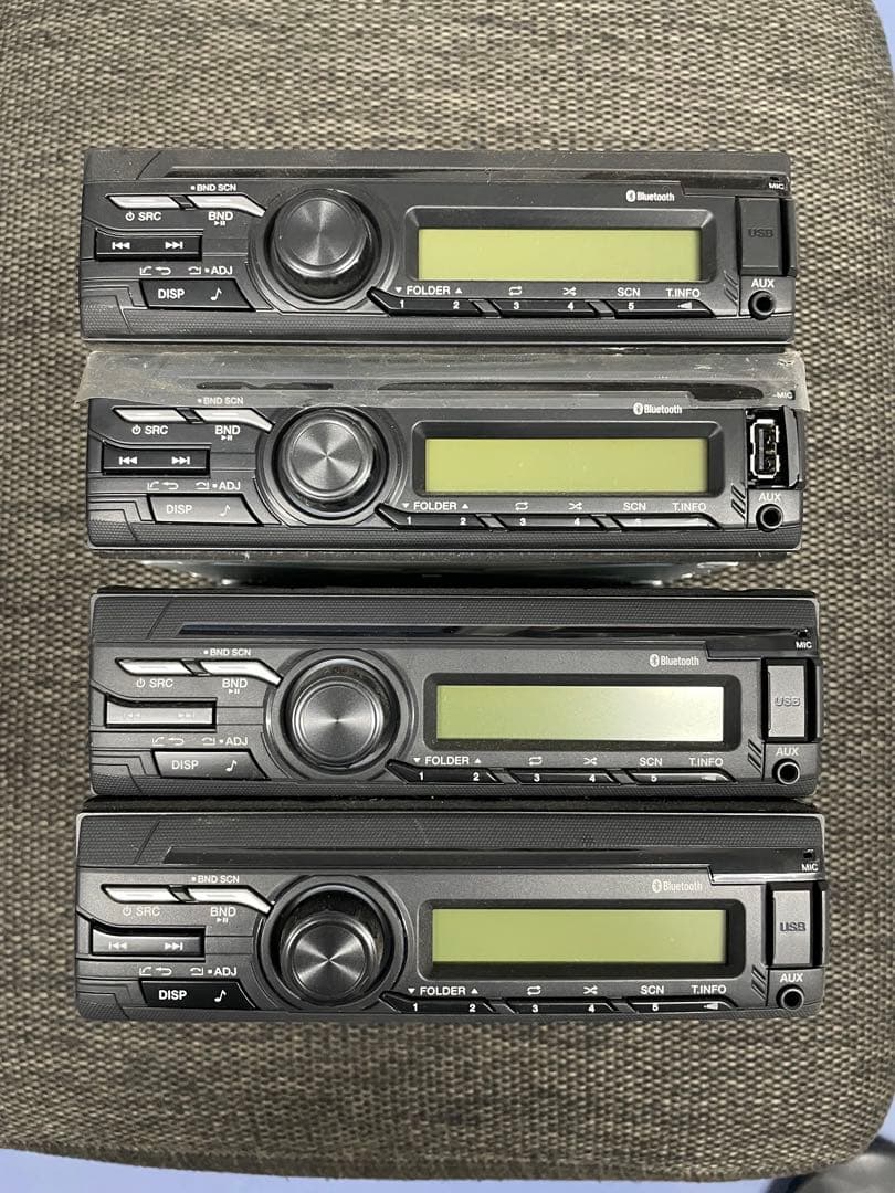 【新車取外し品】　clarion製オーディオ　4つセット