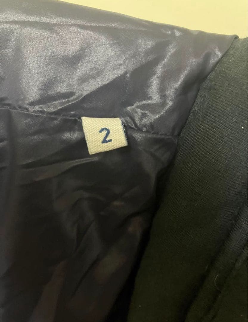 MONCLER ダウンベスト ネイビー