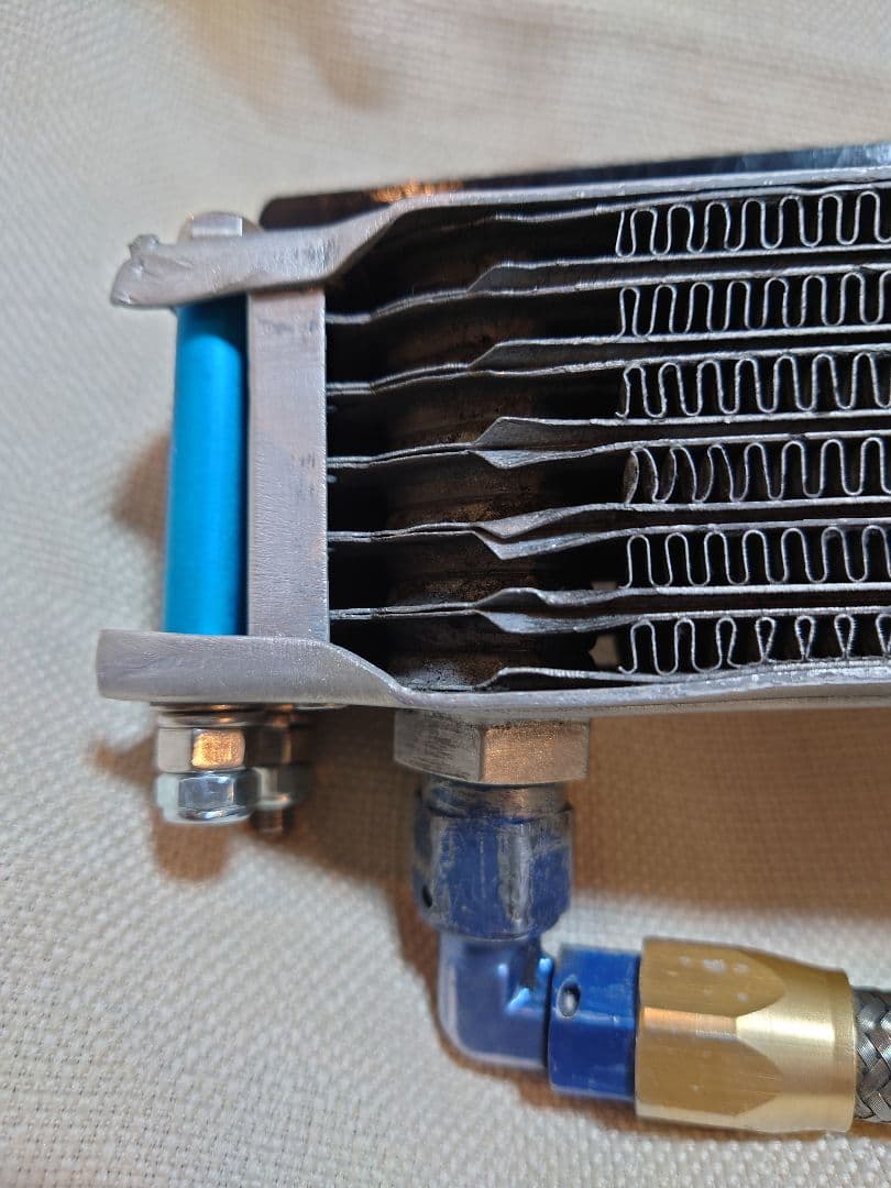 【surfer】　オイルクーラー（ジャンク品）