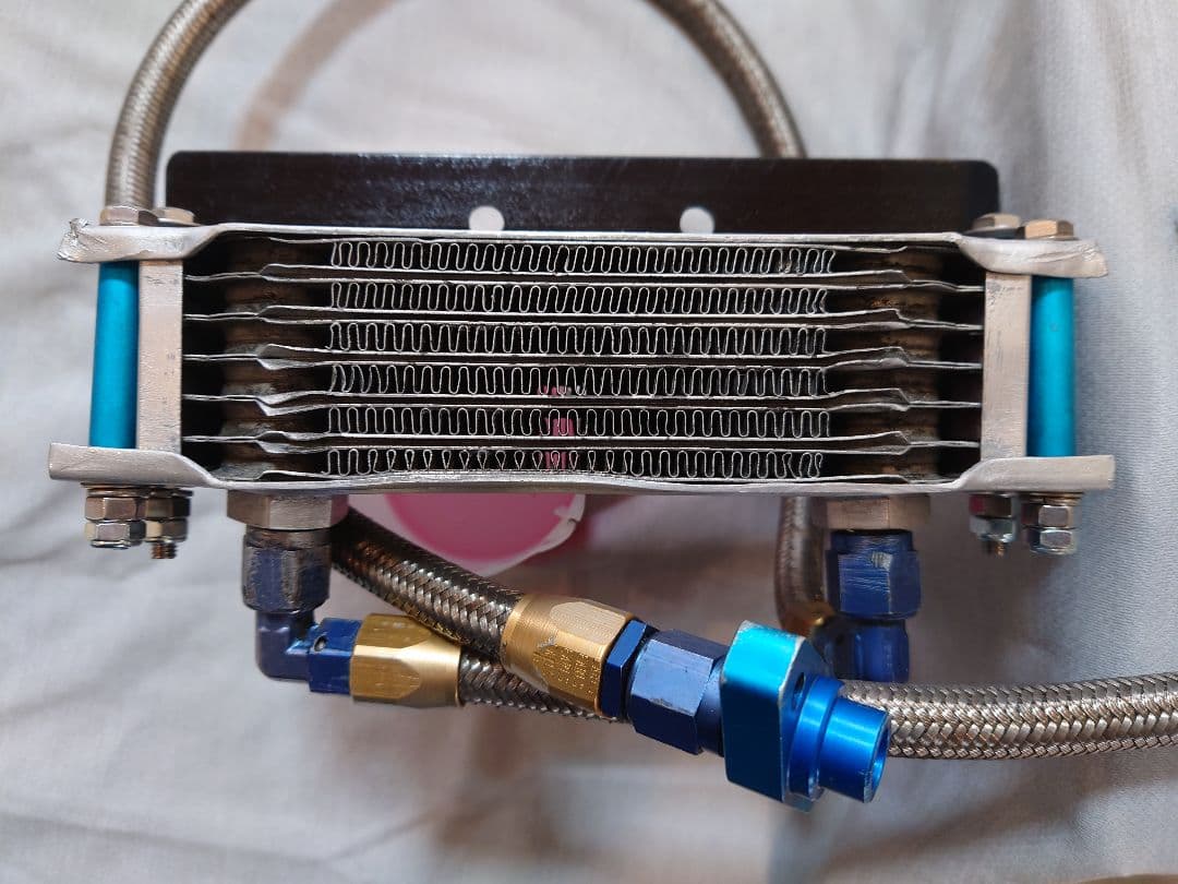 【surfer】　オイルクーラー（ジャンク品）