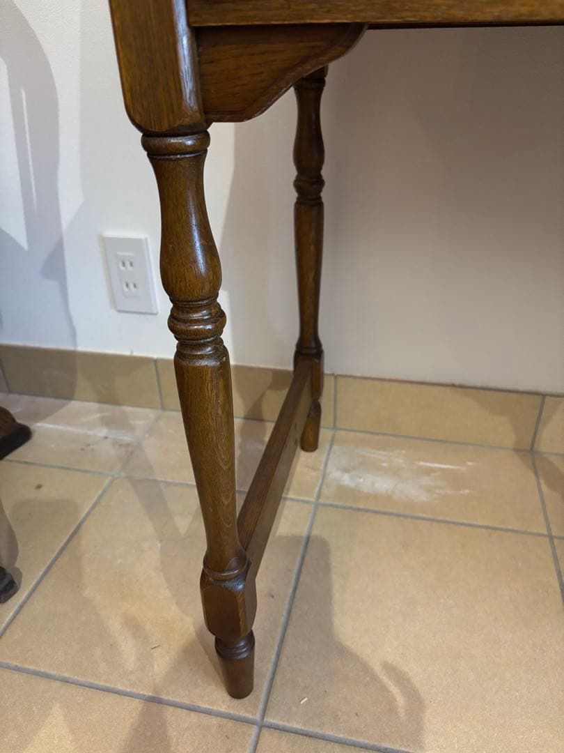 木製ライティングデスク スライド扉付き