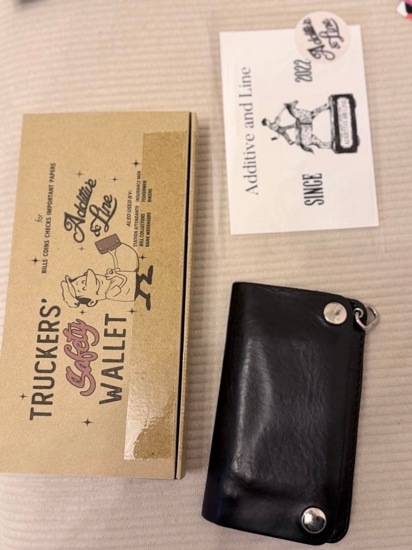 アディティブアンドライン　トラッカーズウォレット