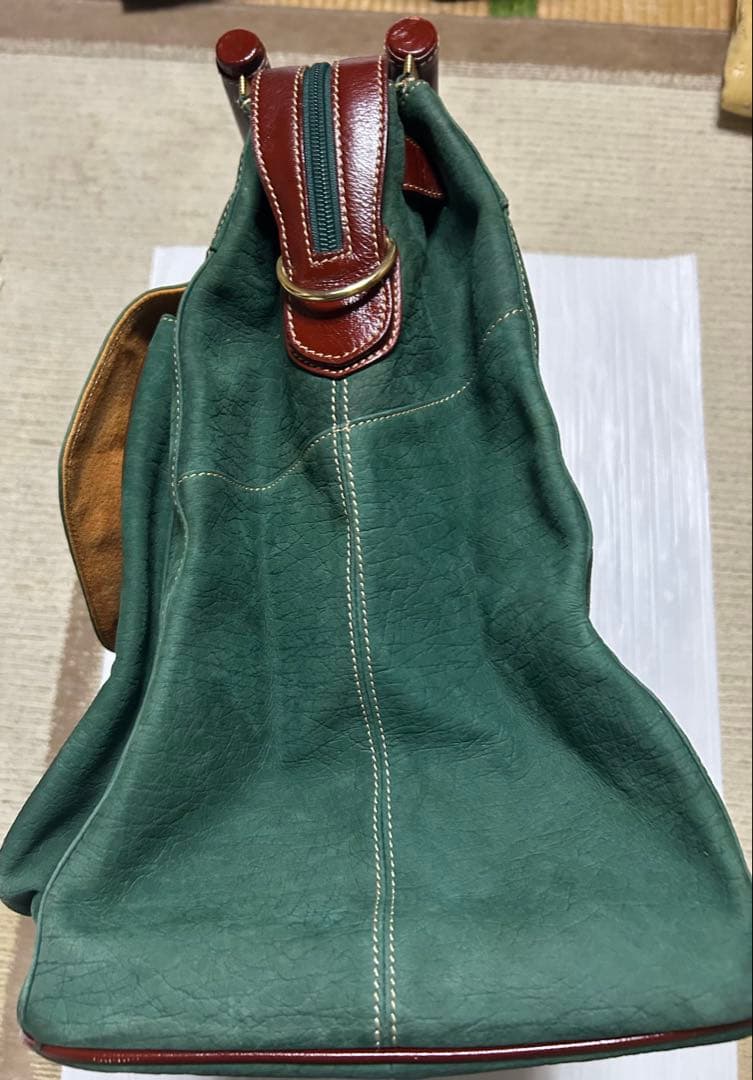 美品　Mio Milano 本革ボストンバッグ　お洒落