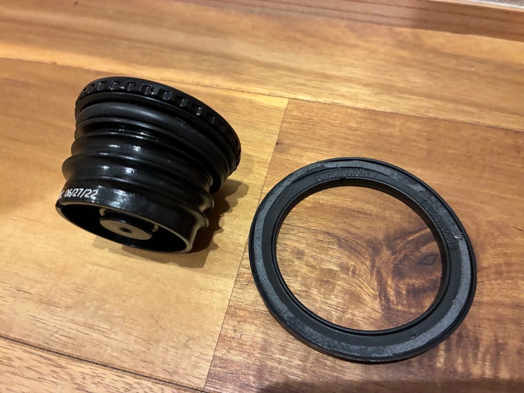 ハーレー純正 フューエルキャップ フラッシュマウント M8ソフテイル ブラック