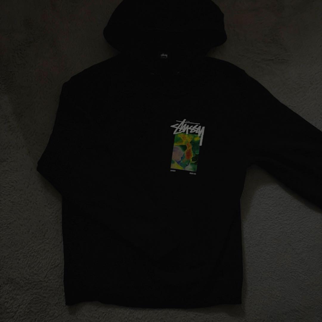 Stüssy 黒パーカー