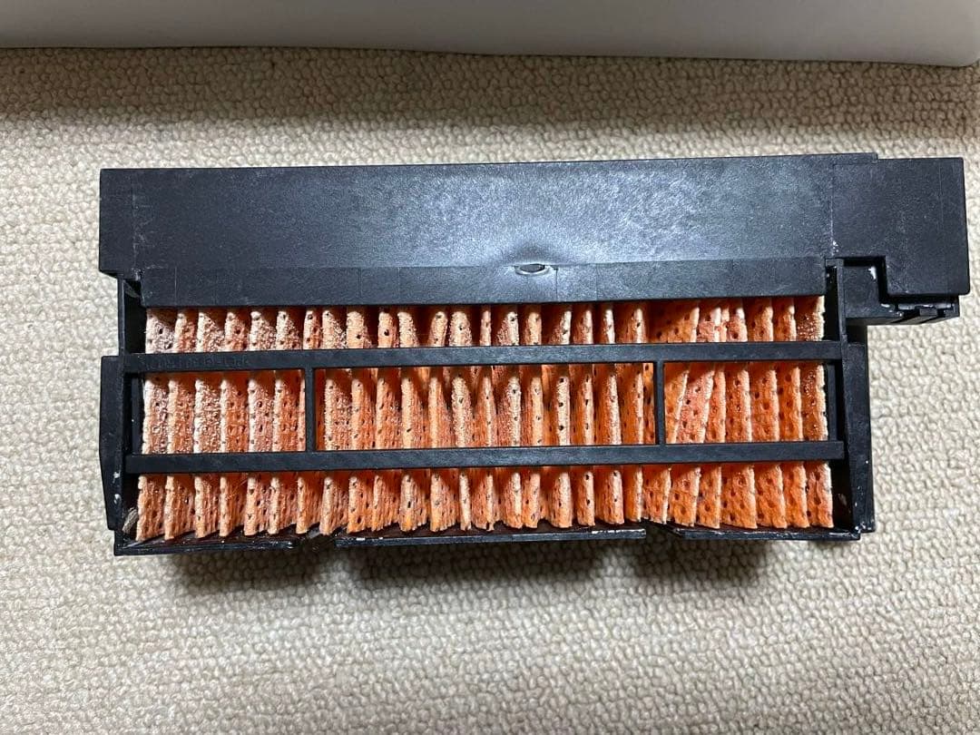 シャープ　加湿セラミックファンヒーター　HX-PK12-W