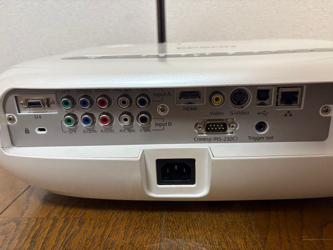 EPSON EMP-TW500 プロジェクター 本体