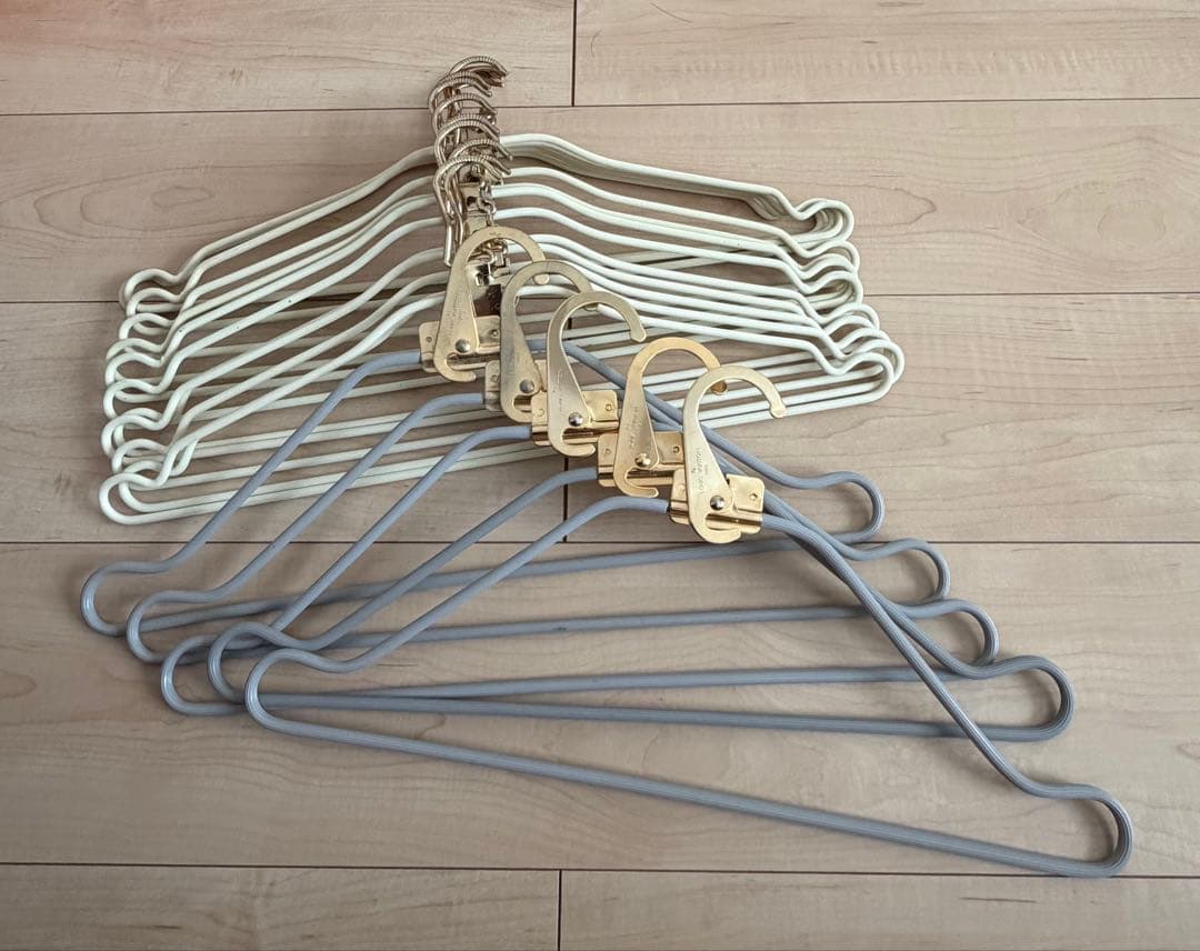 LOUIS VUITTONのハンガー＆HERMES ボックス