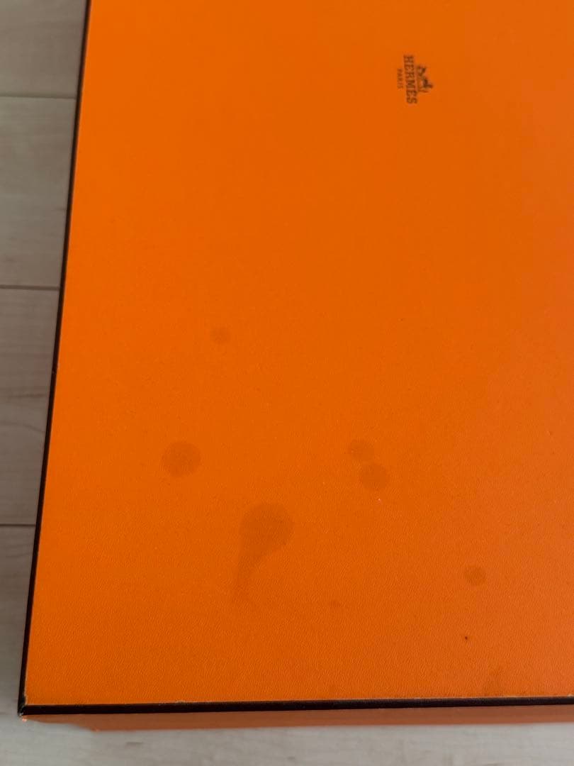 LOUIS VUITTONのハンガー＆HERMES ボックス