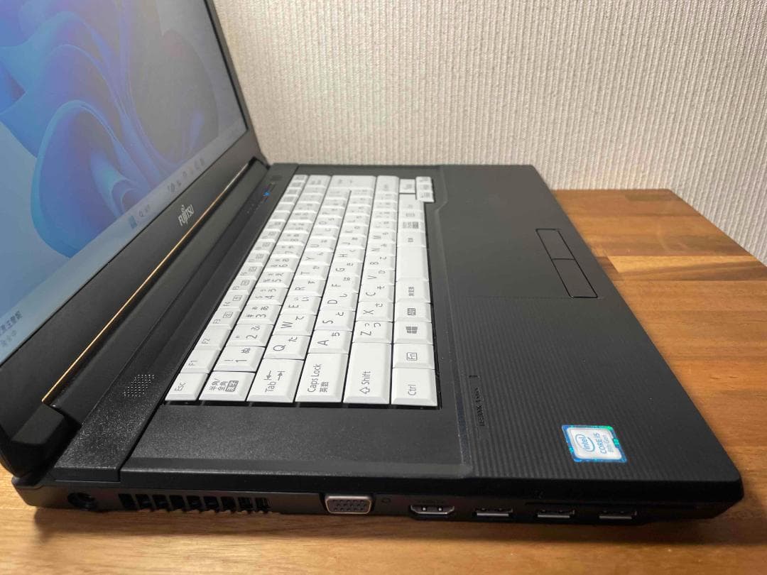 Win11対応CPU LIFEBOOK メモリ8GB SSD256GB