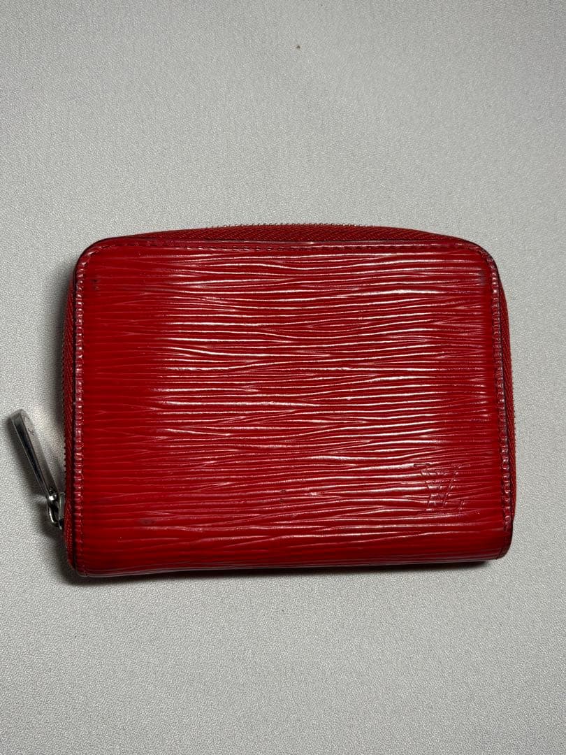 LOUIS VUITTON ルイ・ヴィトン ジッピーパース　エピ　レッド