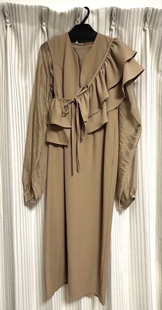 【ぷりん】CAPRICIEUX LE'MAGE 3SETアシメフリルワンピ