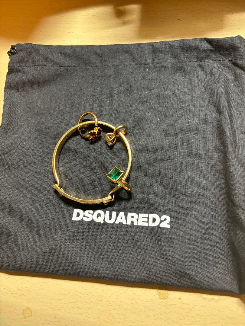 DSQUARED2 ディースクエアード　ゴールド バングル
