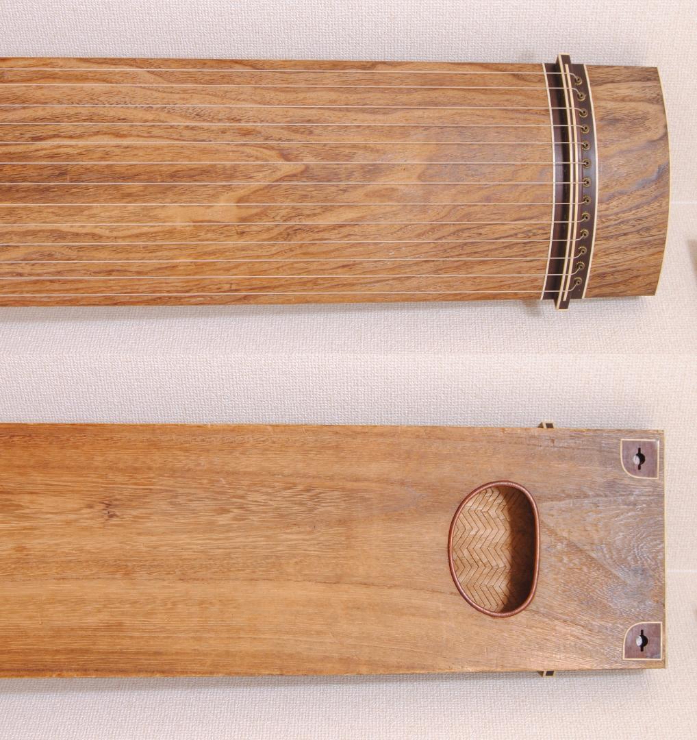 琴 くり甲 綾杉彫 箏 和楽器 刳甲 金 蒔絵 光山 花押