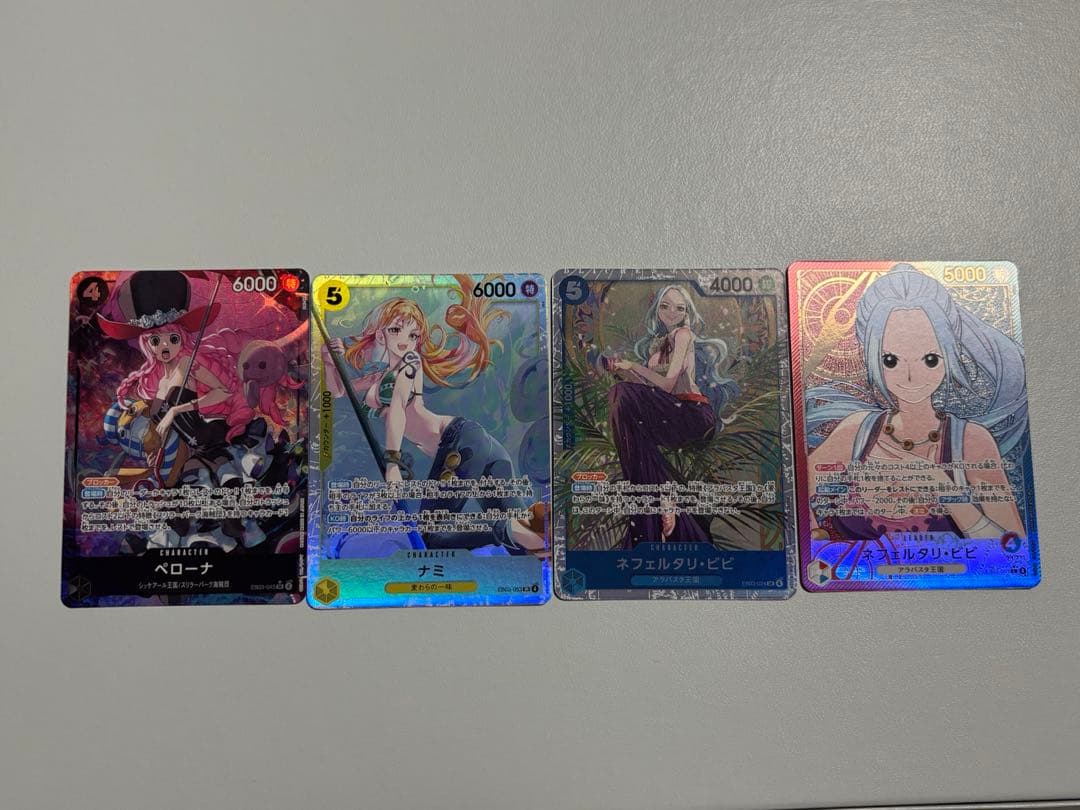 ワンピースカード ヒロインズ スペシャル 金ドン10枚セット　おまけ付き+4枚