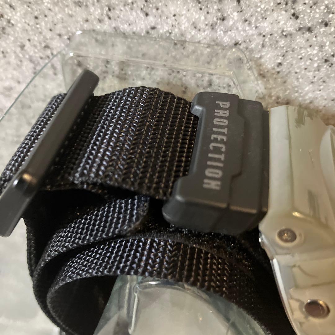 CASIO G-SHOCK Black Flys 腕時計