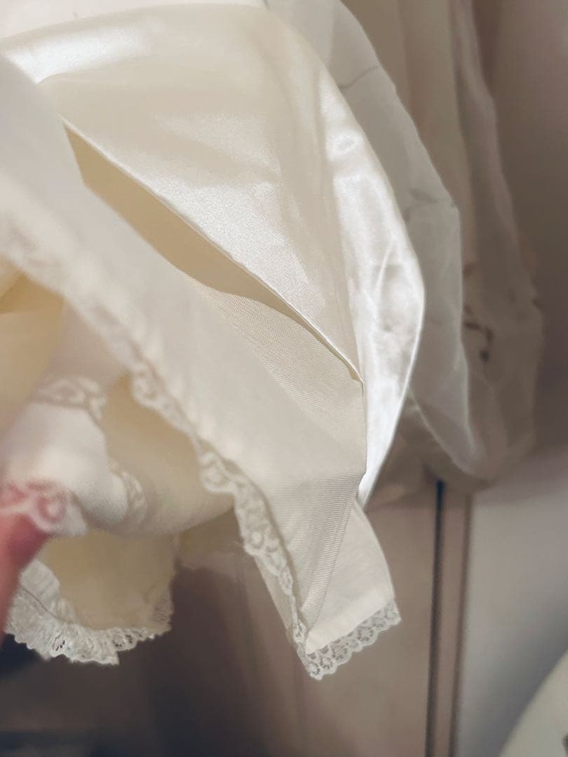 ena、familiaファミリアのスペインデザインドレス