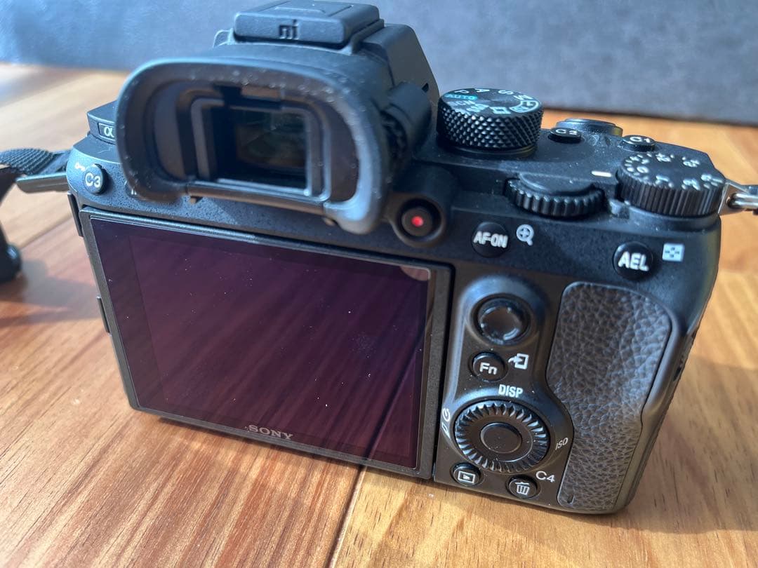 SONY α7 III ミラーレスカメラ 本体　バッテリー　SDカード