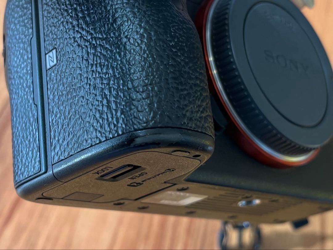 SONY α7 III ミラーレスカメラ 本体　バッテリー　SDカード