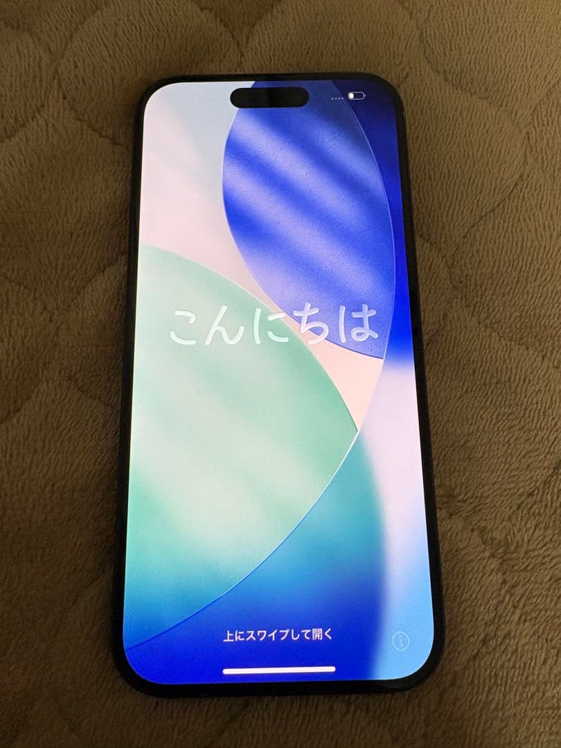 Apple iPhone 15 Pro ブラックチタニウム 本体