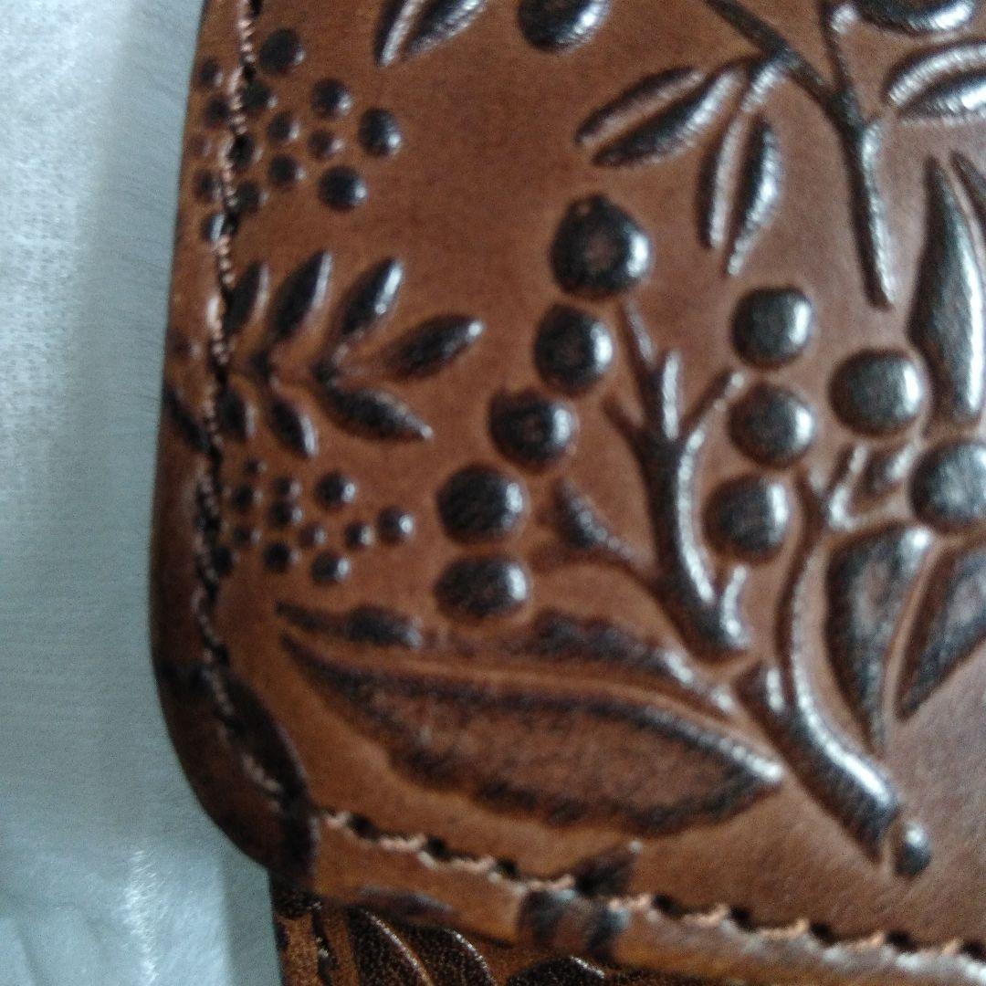 Dakota のイタリア製牛革ミモザ花柄 長財布