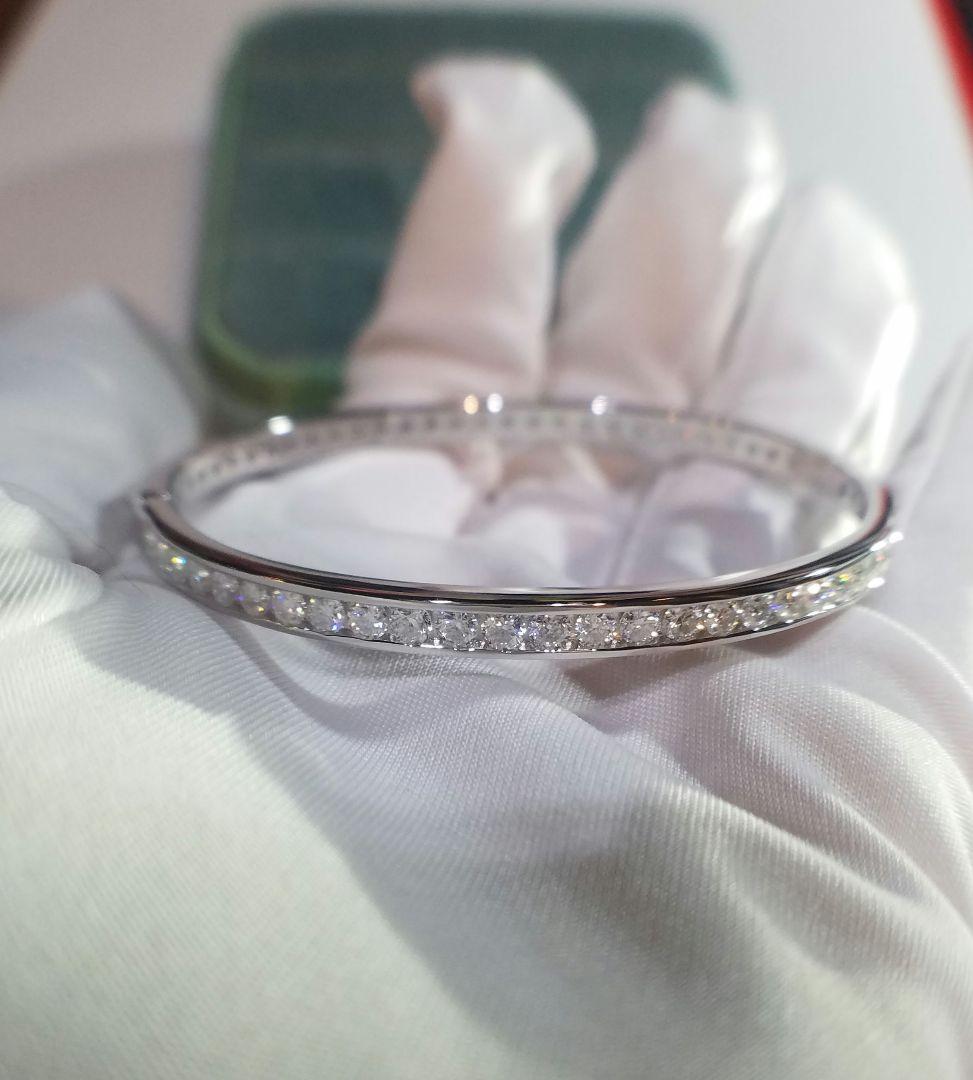 STORY！最高級モアサナイト バングル　16～17センチ