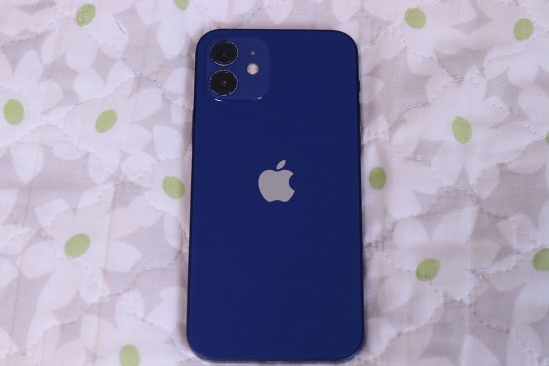 iPhone 12 64GB SIMフリー