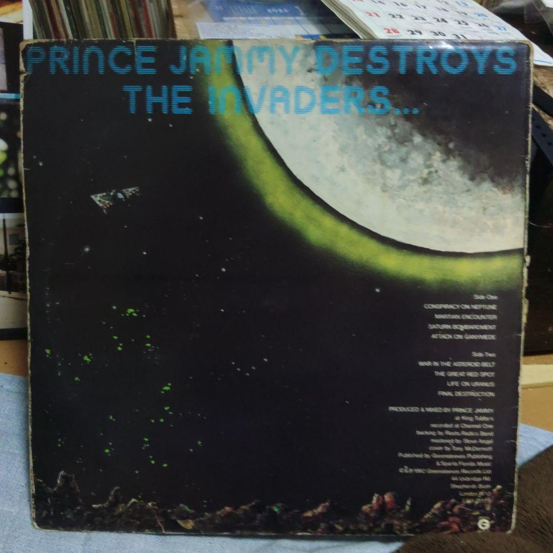 t*8様 PRINCE JAMMY DESTROYS THE INVADERS.