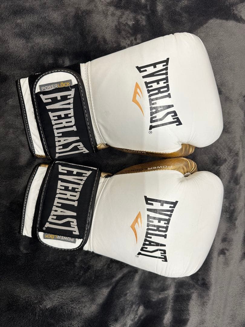 ボクシング EverlastPowerlock Boxing Gloves