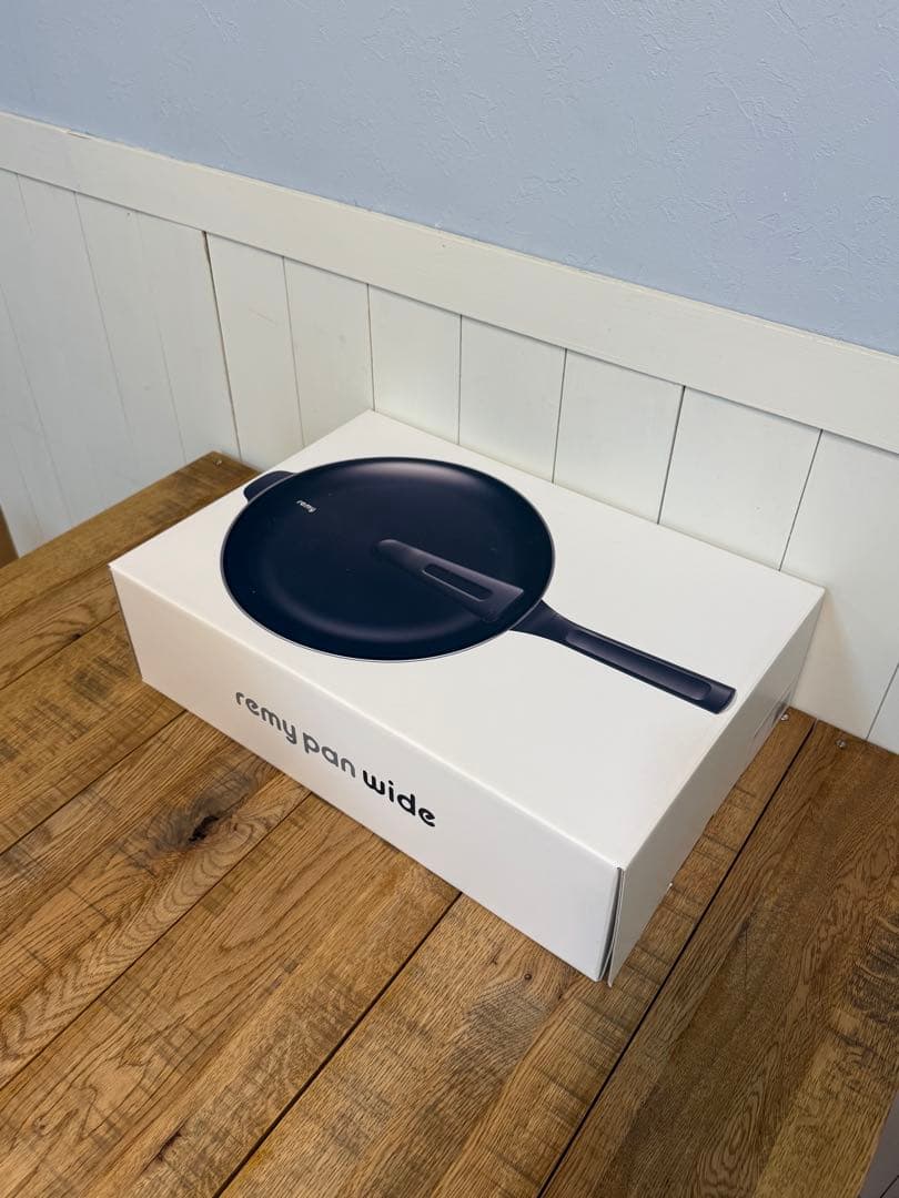 新品 レミパンワイド RHF-501 ホワイト 28cm